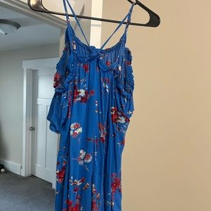 Women’s XL tank top shirt. Worn a few times, in great condition